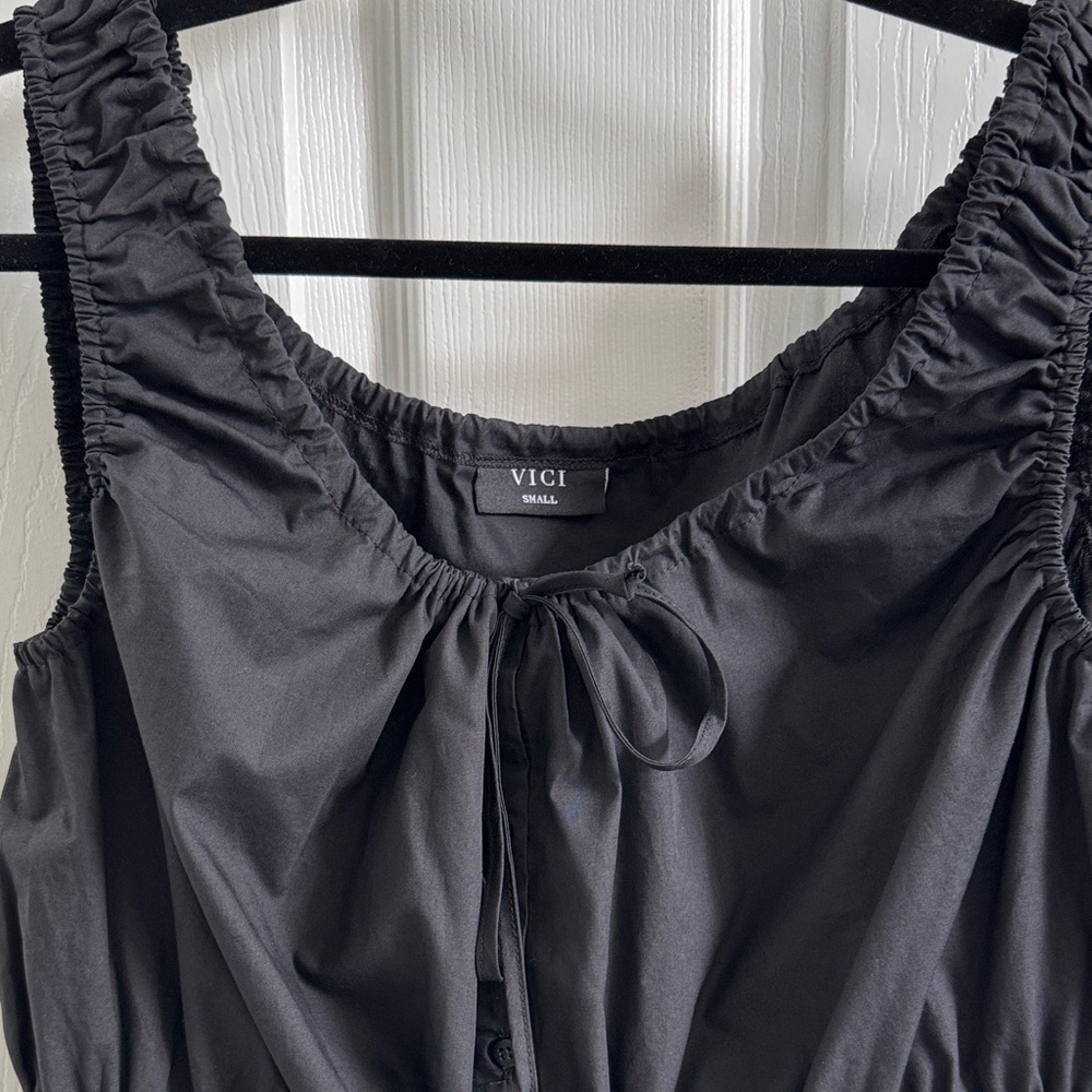 VICI-NWOT-Deanna Sleeveless PeplumTie Front Top - Picture 7 of 14